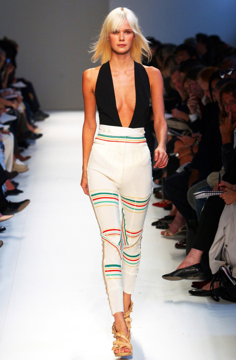 Dewi Driegen featured in  the Balenciaga fashion show for Spring/Summer 2003