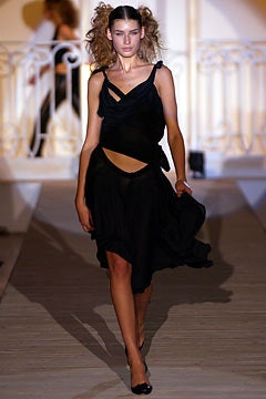Antonio Berardi fashion show for Spring/Summer 2003