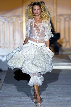 Antonio Berardi fashion show for Spring/Summer 2003