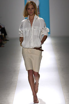 Anne Klein fashion show for Spring/Summer 2003