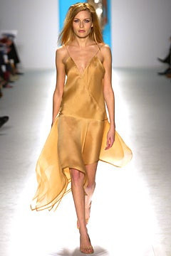 Anne Klein fashion show for Spring/Summer 2003