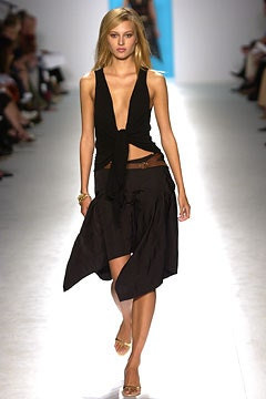 Anne Klein fashion show for Spring/Summer 2003