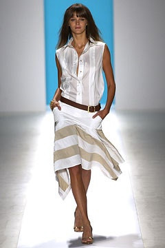 Anne Klein fashion show for Spring/Summer 2003