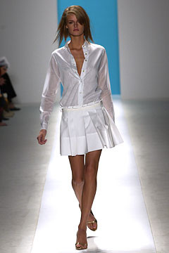 Anne Klein fashion show for Spring/Summer 2003