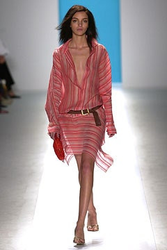 Anne Klein fashion show for Spring/Summer 2003