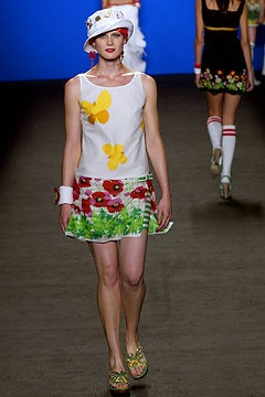 Anna Sui fashion show for Spring/Summer 2003