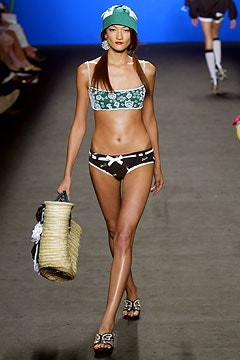 Anna Sui fashion show for Spring/Summer 2003