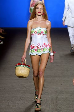 Anna Sui fashion show for Spring/Summer 2003