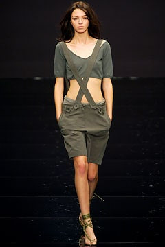 Alessandro Dell\'Acqua fashion show for Spring/Summer 2003