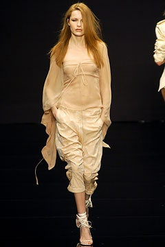 Alessandro Dell\'Acqua fashion show for Spring/Summer 2003