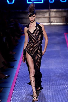 Givenchy Haute Couture fashion show for Autumn/Winter 2002