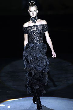 Valentino Couture fashion show for Autumn/Winter 2002