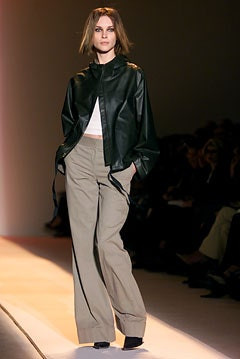 Anne Klein fashion show for Autumn/Winter 2002