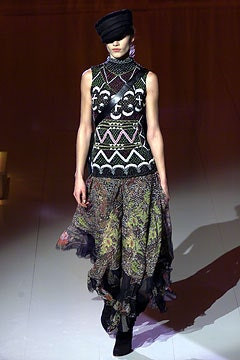Emanuel Ungaro fashion show for Autumn/Winter 2002
