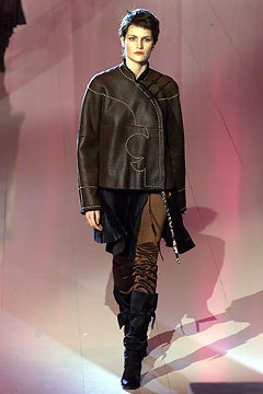 Emanuel Ungaro fashion show for Autumn/Winter 2002