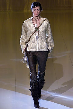 Emanuel Ungaro fashion show for Autumn/Winter 2002