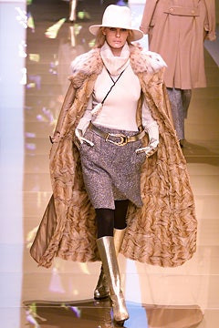 Valentino fashion show for Autumn/Winter 2002