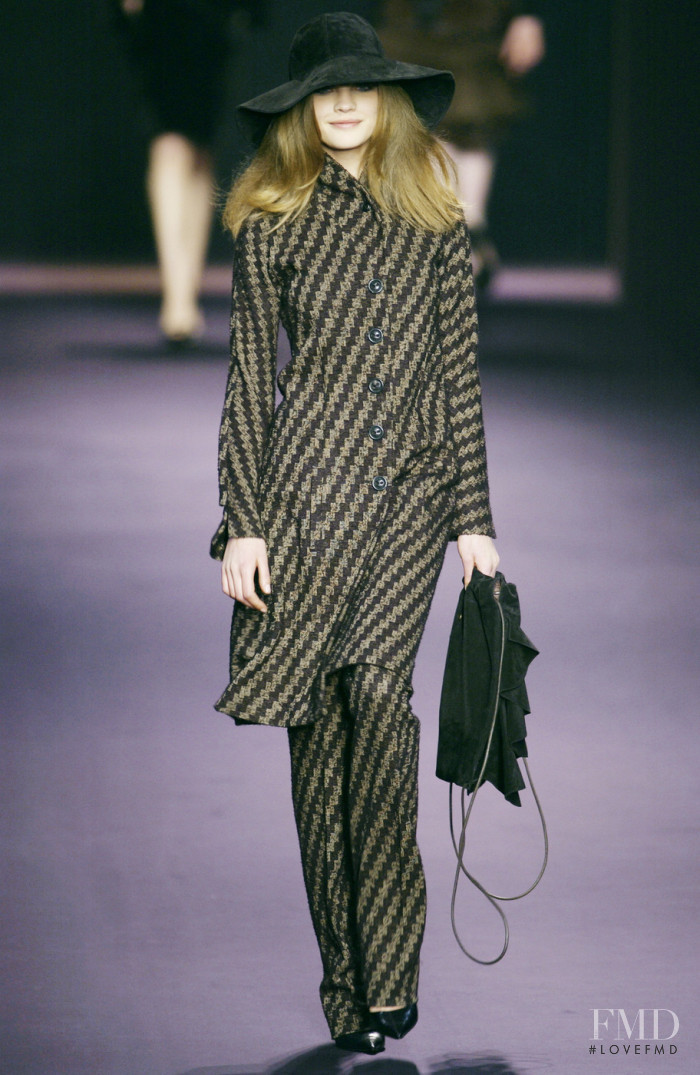 Natalia Vodianova featured in  the Sonia Rykiel fashion show for Autumn/Winter 2002