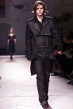 Martine Sitbon fashion show for Autumn/Winter 2002