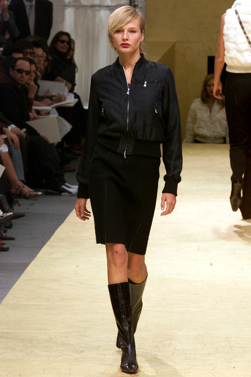 Louis Vuitton fashion show for Autumn/Winter 2002