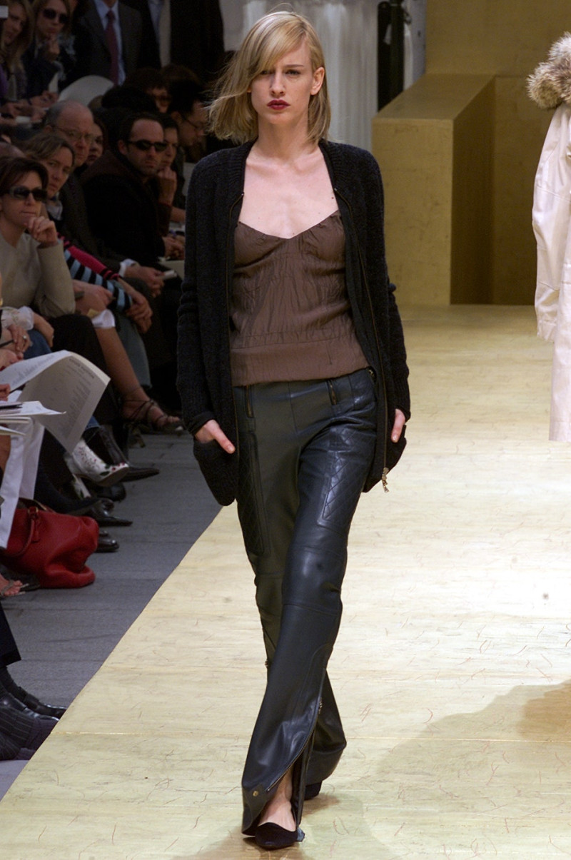 Louis Vuitton fashion show for Autumn/Winter 2002