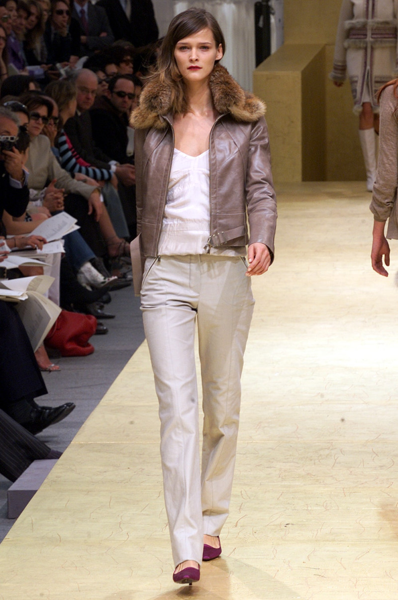 Louis Vuitton fashion show for Autumn/Winter 2002
