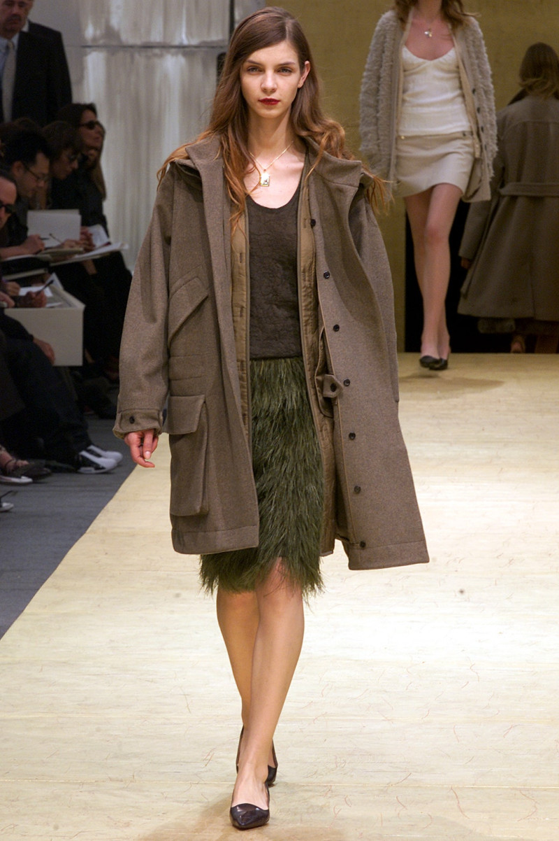 Louis Vuitton fashion show for Autumn/Winter 2002