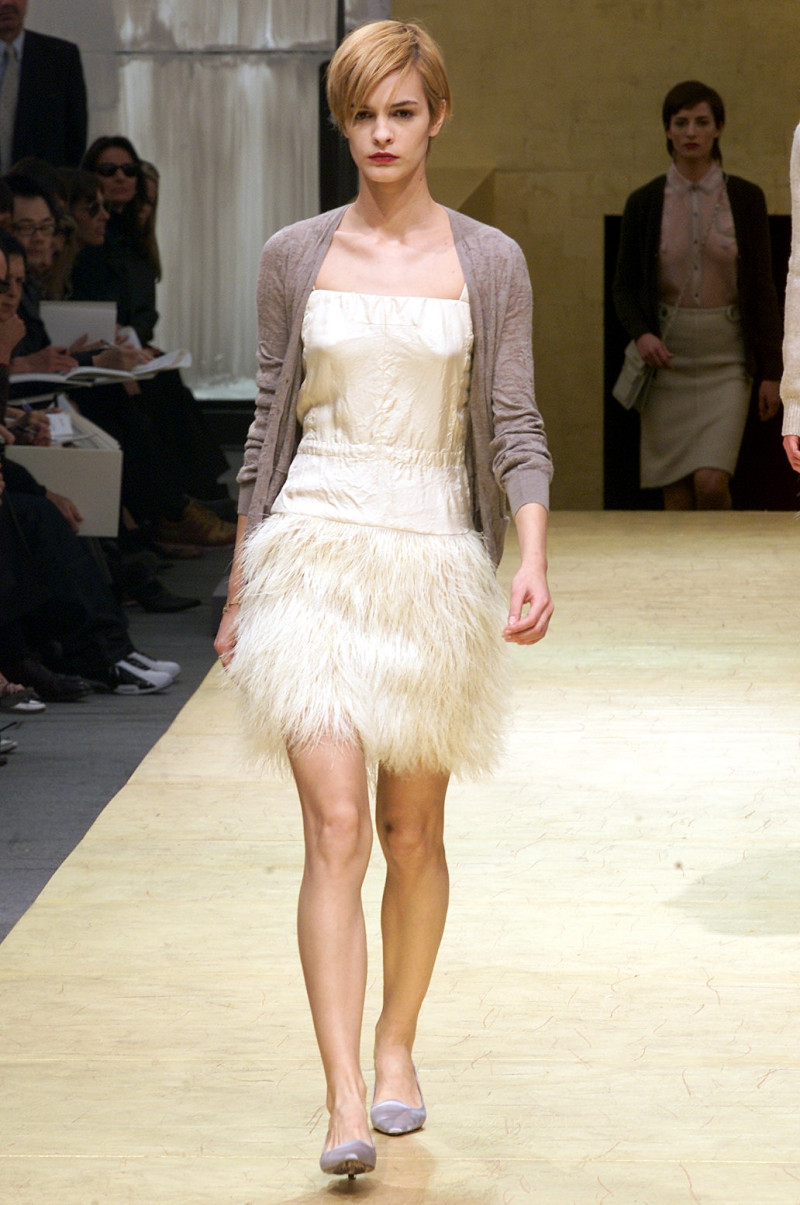 Louis Vuitton fashion show for Autumn/Winter 2002