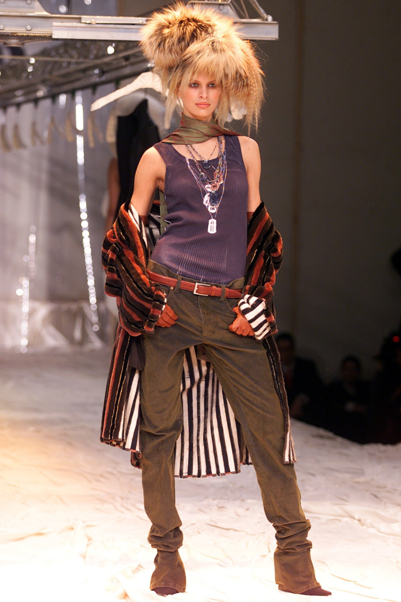 Karolina Kurkova featured in  the Jean-Paul Gaultier fashion show for Autumn/Winter 2002