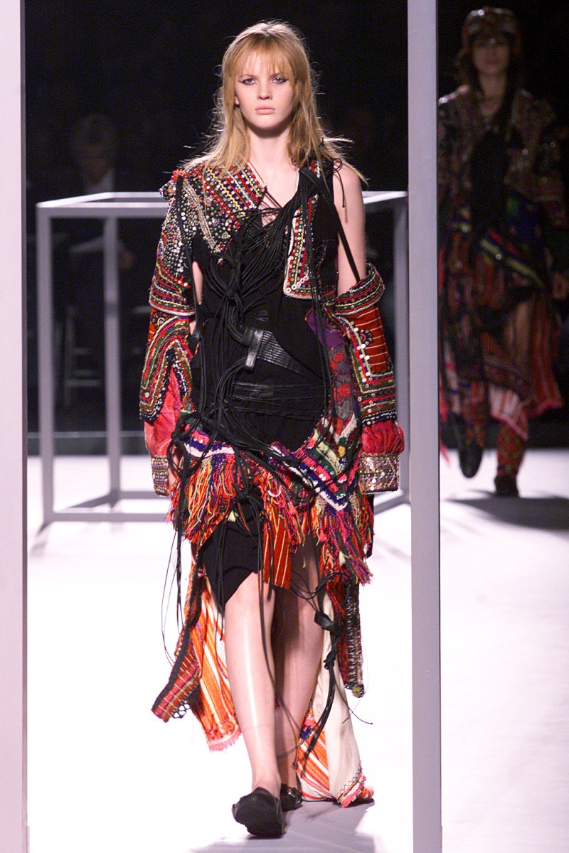 Hussein Chalayan fashion show for Autumn/Winter 2002