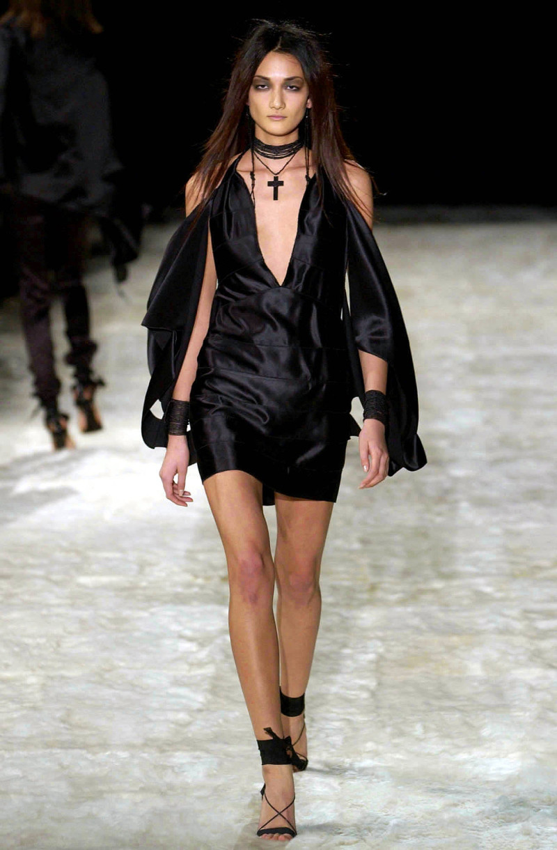Gucci fashion show for Autumn/Winter 2002