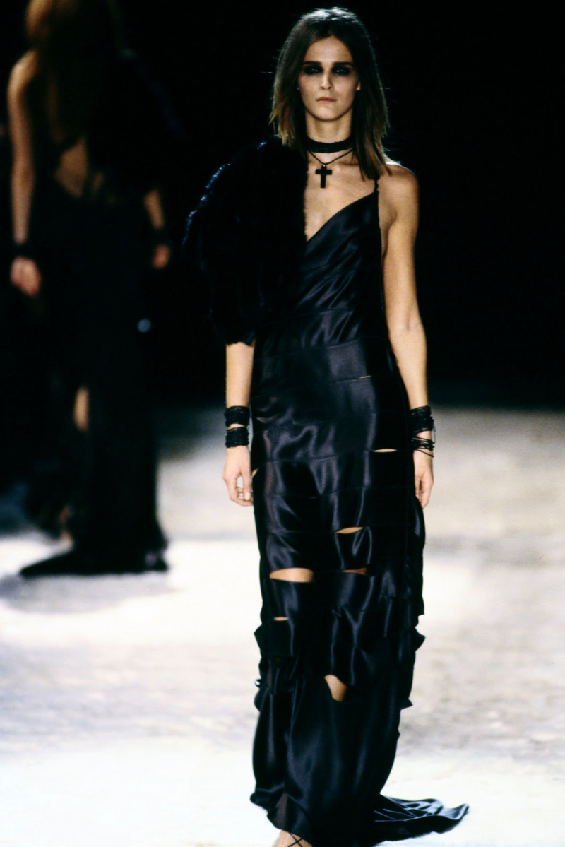Carmen Kass featured in  the Gucci fashion show for Autumn/Winter 2002