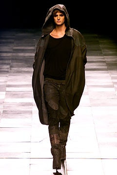 Givenchy fashion show for Autumn/Winter 2002