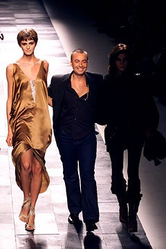 Givenchy fashion show for Autumn/Winter 2002