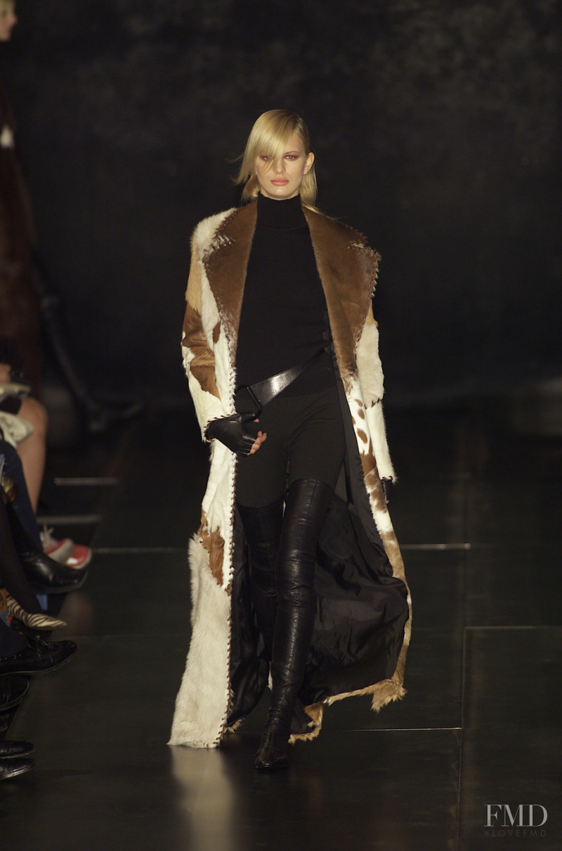 Paco Rabanne fashion show for Autumn/Winter 2001