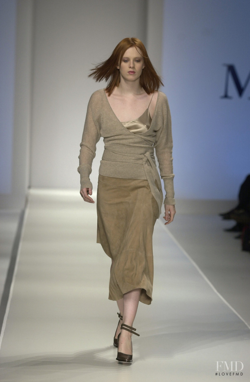 Max Mara fashion show for Autumn/Winter 2001