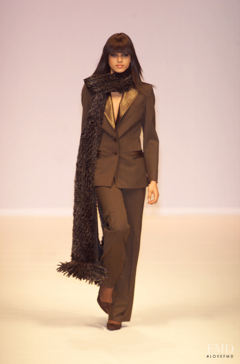 Giuliana Teso fashion show for Autumn/Winter 2001