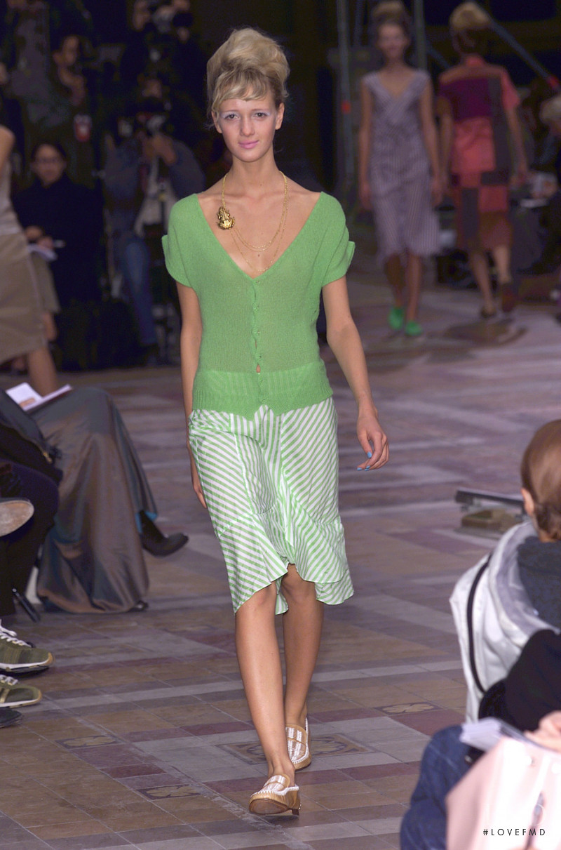 Zucca fashion show for Spring/Summer 2001