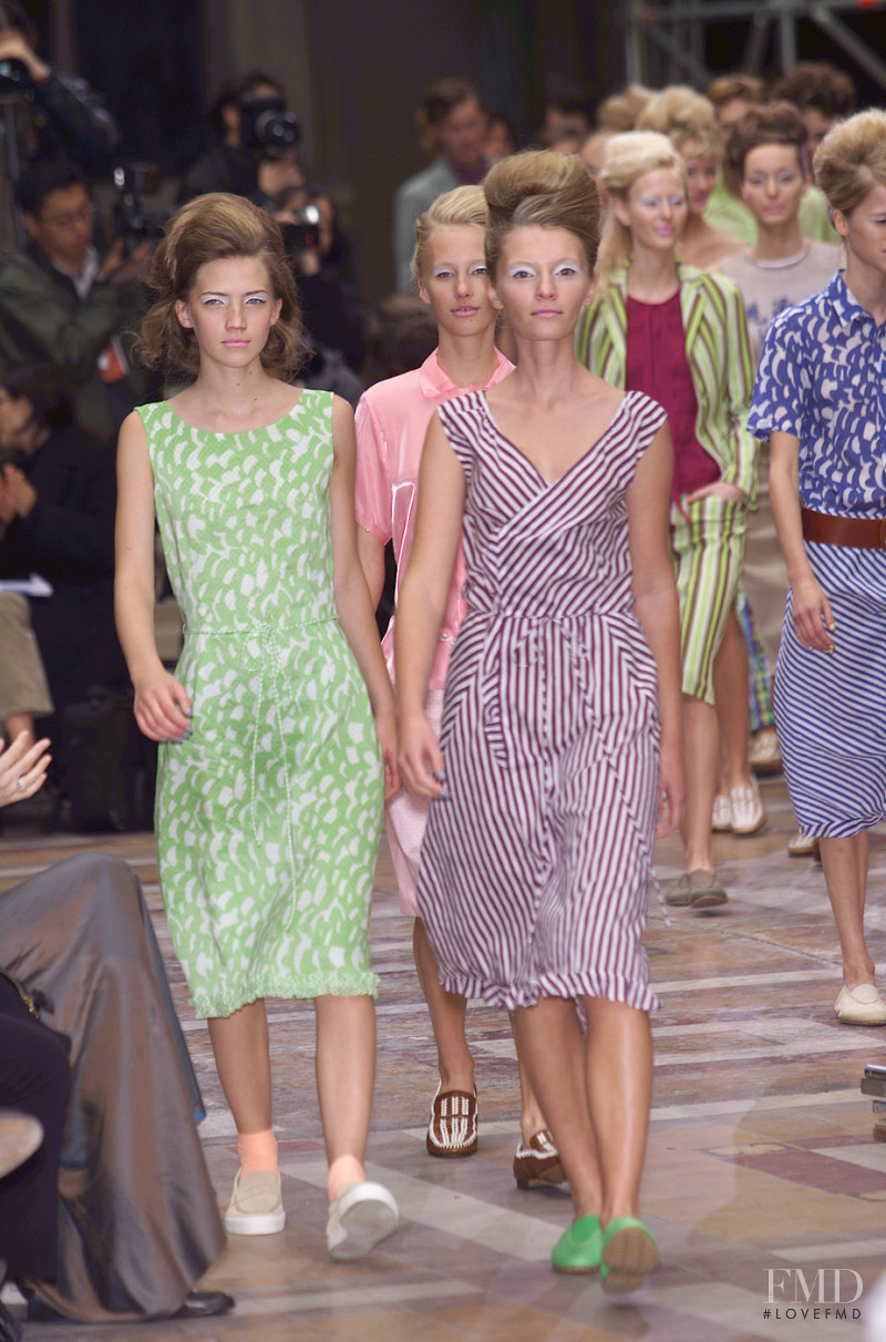 Zucca fashion show for Spring/Summer 2001