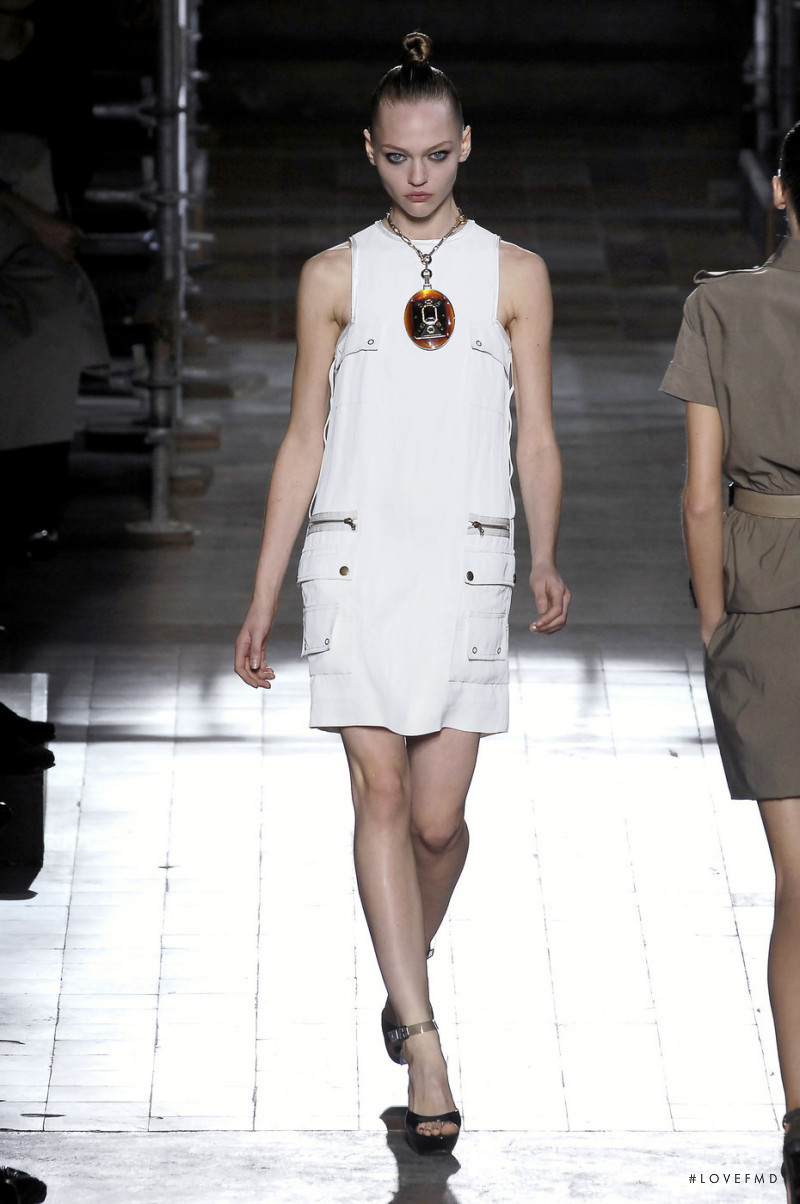 Sasha Pivovarova featured in  the Lanvin fashion show for Spring/Summer 2007