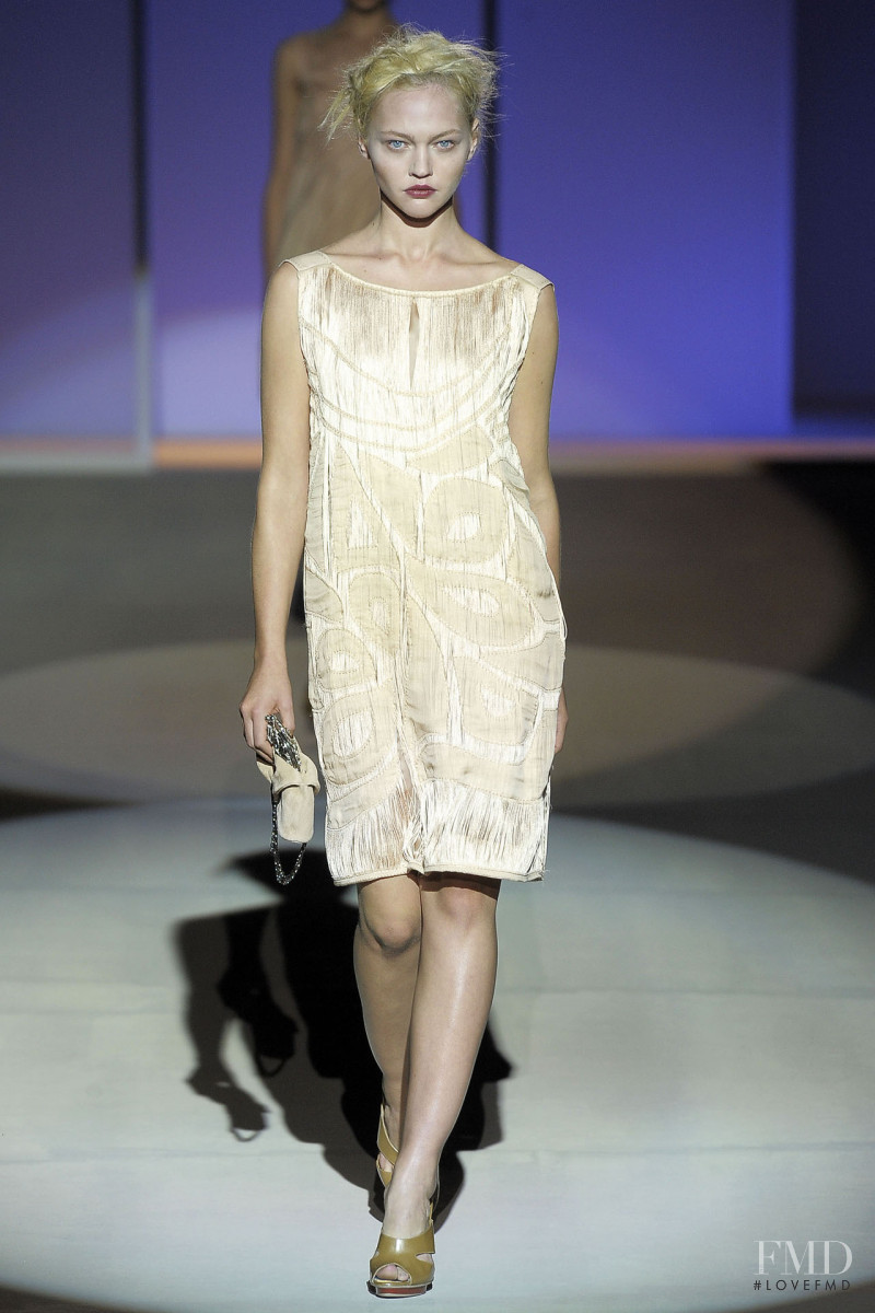 Sasha Pivovarova featured in  the Philosophy di Lorenzo Serafini fashion show for Spring/Summer 2009