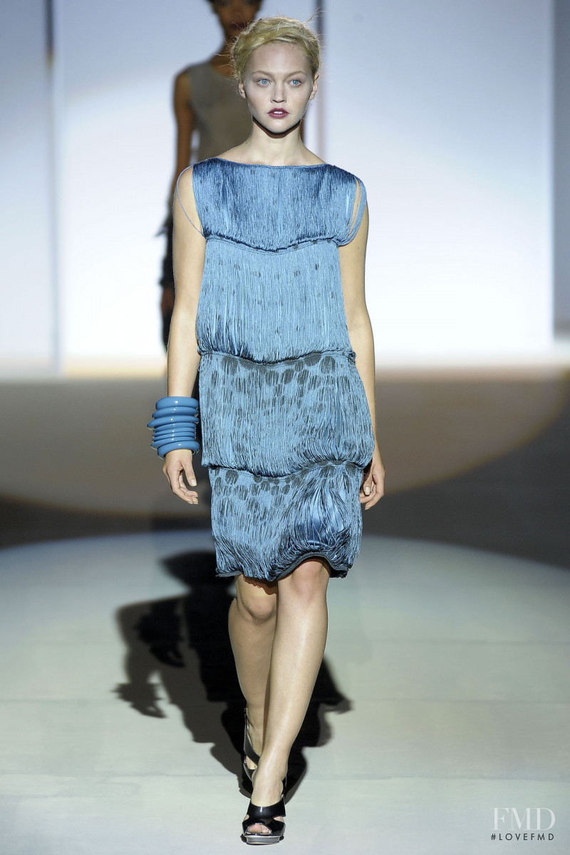 Sasha Pivovarova featured in  the Philosophy di Lorenzo Serafini fashion show for Spring/Summer 2009