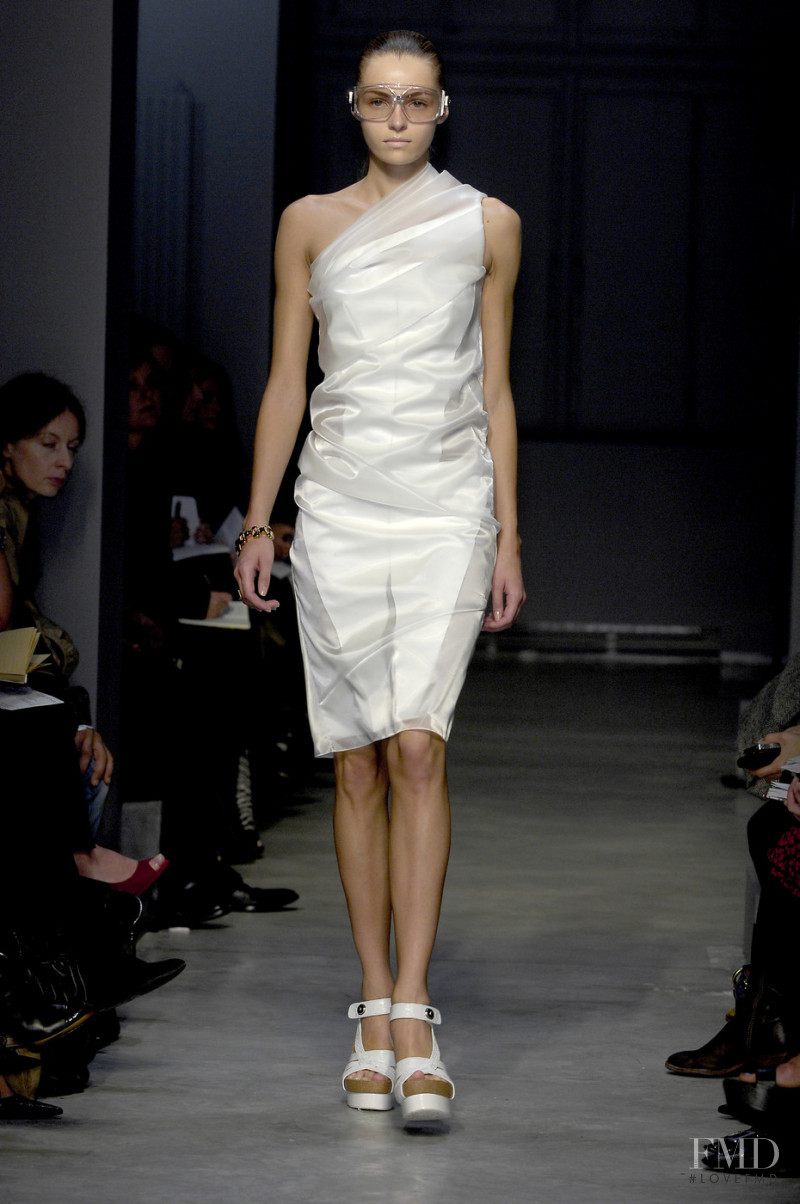 Valentina Zelyaeva featured in  the Balenciaga fashion show for Spring/Summer 2007