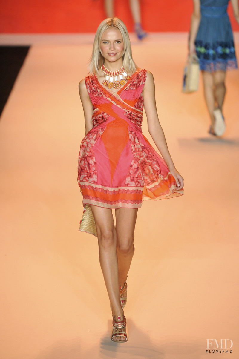 Natasha Poly featured in  the Anna Sui fashion show for Spring/Summer 2009