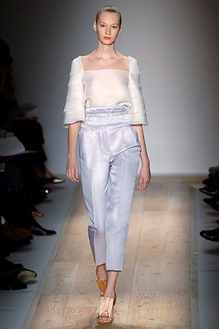 Emanuel Ungaro fashion show for Spring/Summer 2006