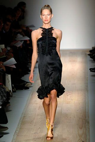 Emanuel Ungaro fashion show for Spring/Summer 2006