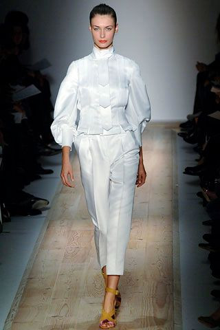 Emanuel Ungaro fashion show for Spring/Summer 2006