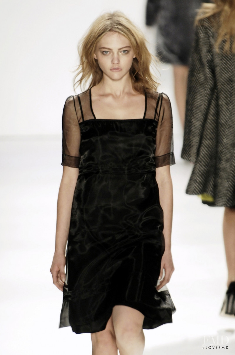 Sasha Pivovarova featured in  the Strenesse Gabriele Strehle fashion show for Autumn/Winter 2006