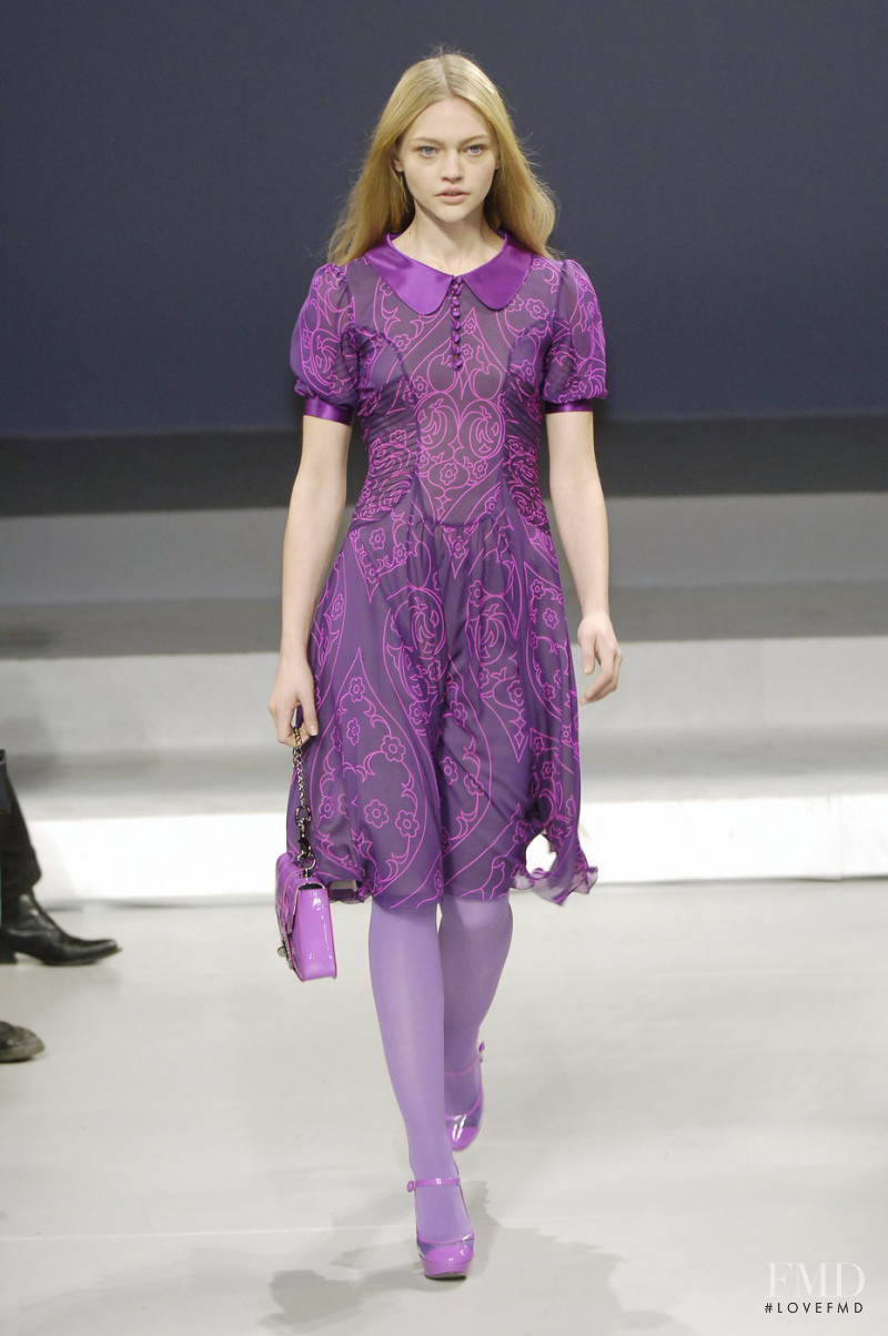 Sasha Pivovarova featured in  the Pucci fashion show for Autumn/Winter 2006