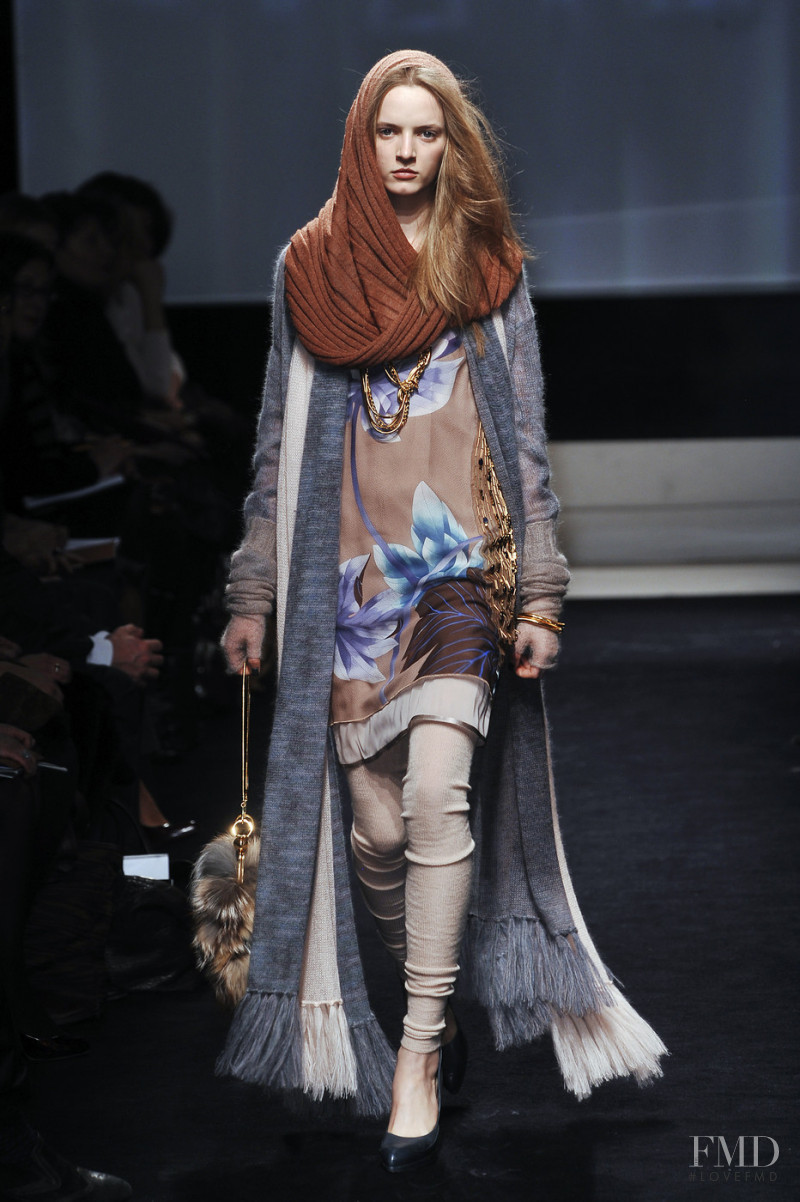 Daria Strokous featured in  the Missoni fashion show for Autumn/Winter 2009